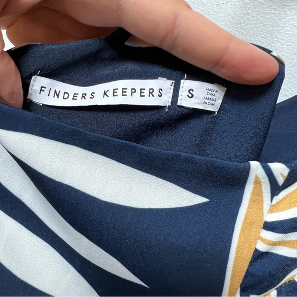 Finders Keepers Ritual Union Navy Leaf Dress - Picture 9 of 10